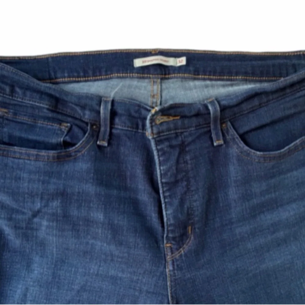 Levi’s 311 Shaping Skinny Jeans - Picture 3 of 6
